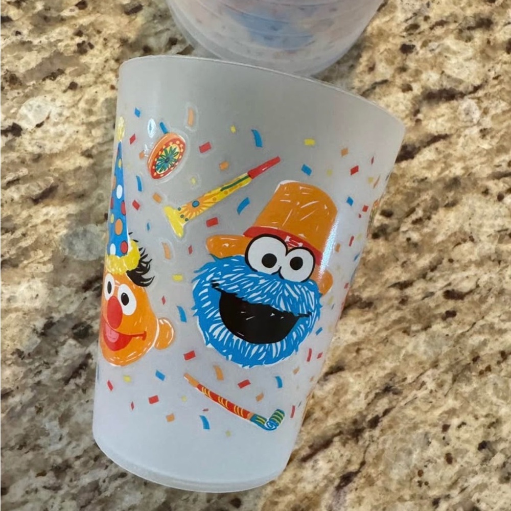 Sesame Street Party Cups - Colorful Design